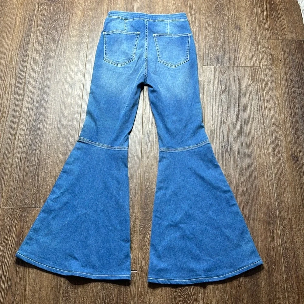 We The Free x Free People Just Float On Flare Jeans 28 - Picture 5 of 10